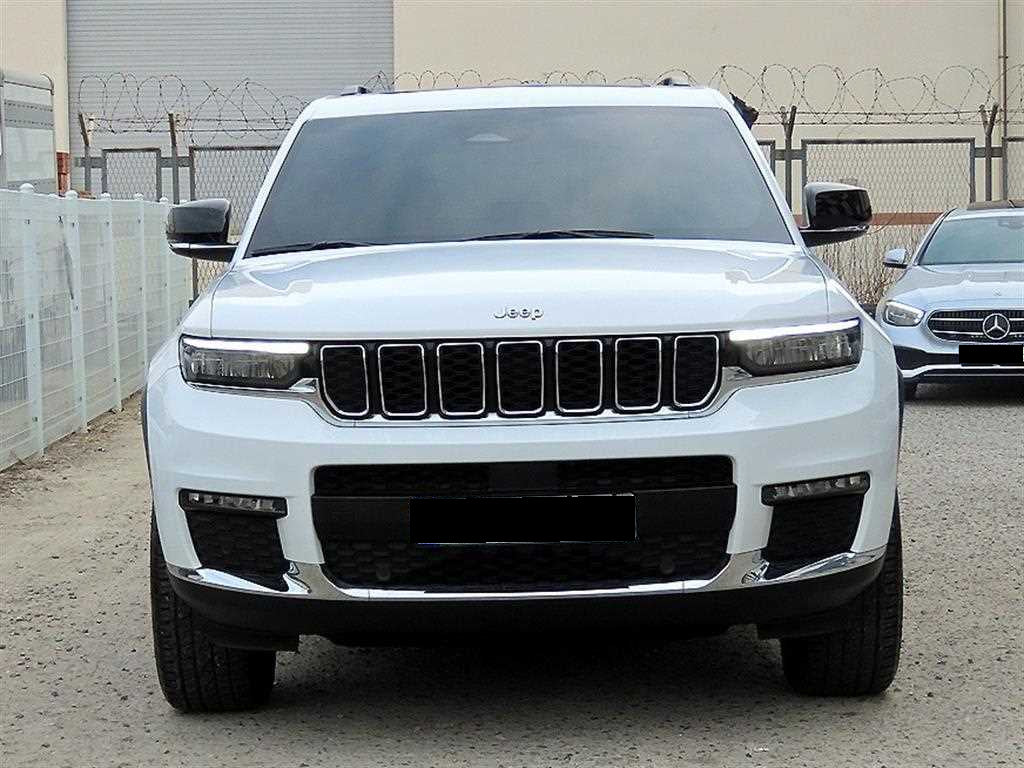 Jeep Cherokee — photo 01
