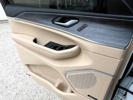 Jeep Cherokee — photo 11