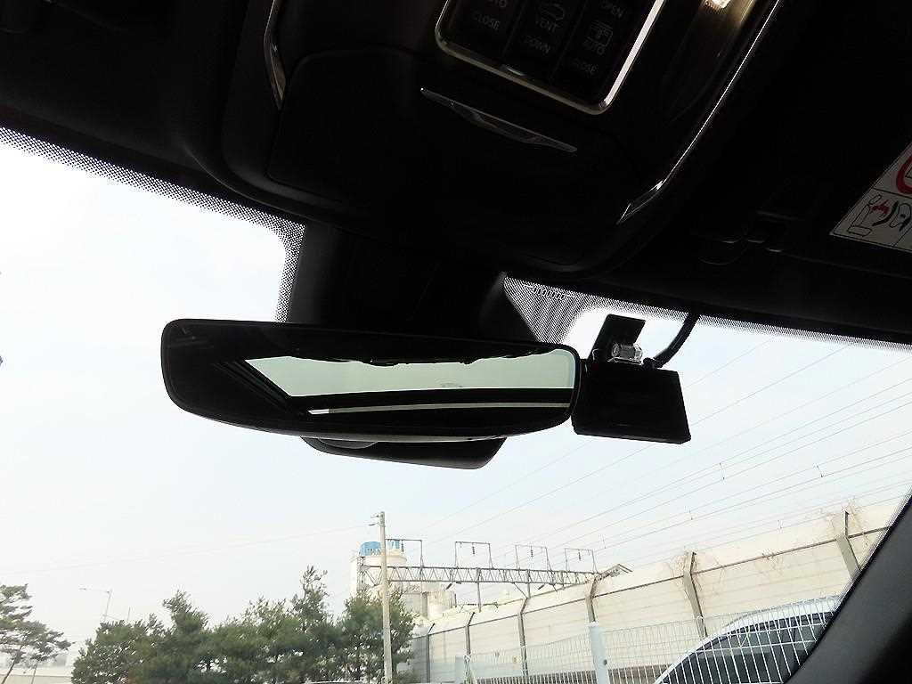 Jeep Cherokee — photo 15