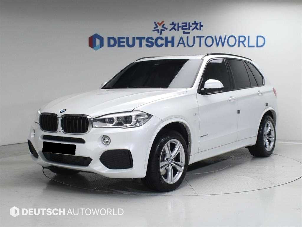 BMW X5 — photo 01