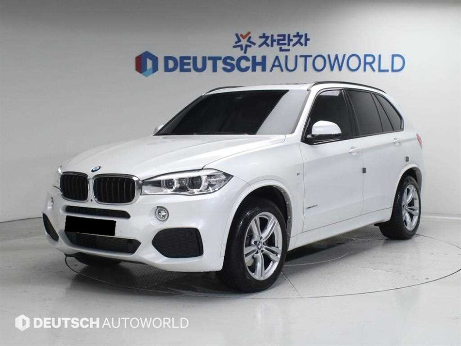 BMW X5 — photo 01