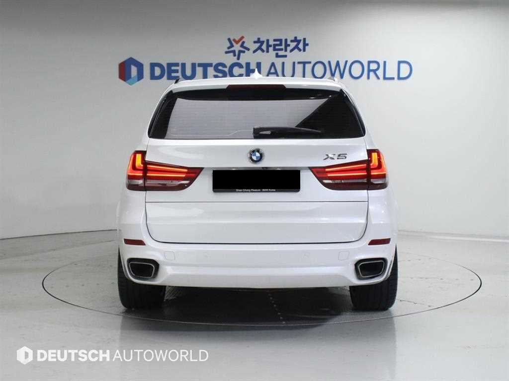 BMW X5 — photo 04