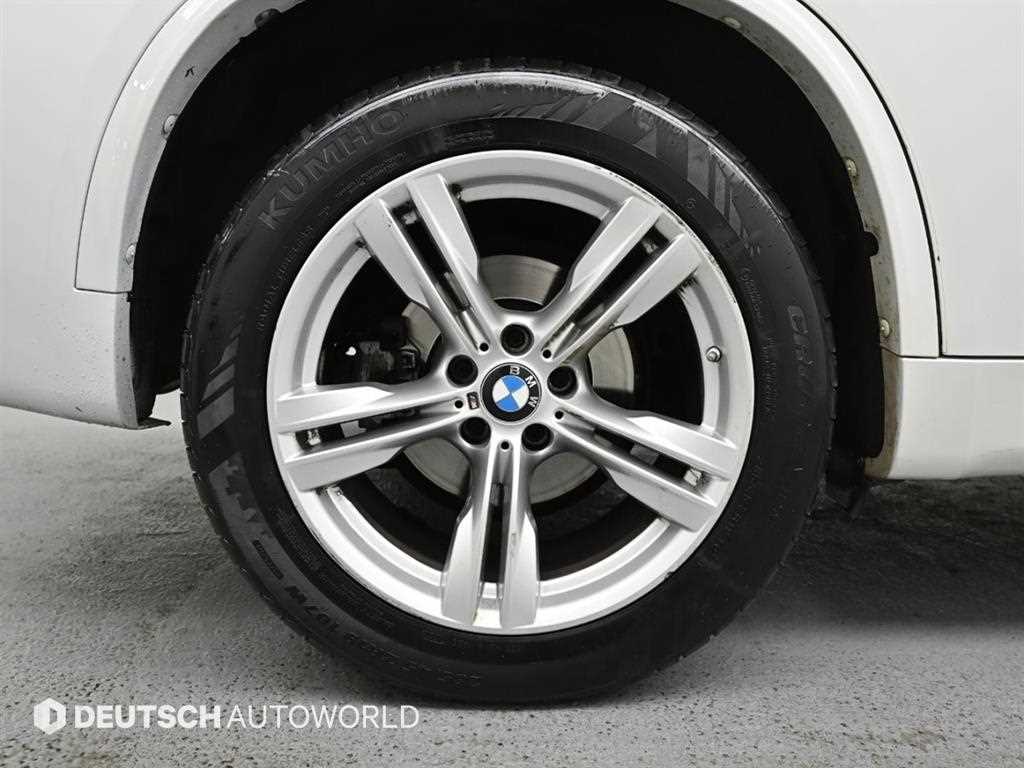 BMW X5 — photo 05