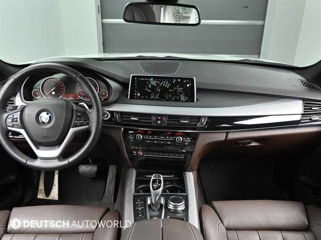 BMW X5 — photo 07