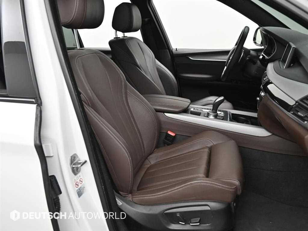 BMW X5 — photo 10