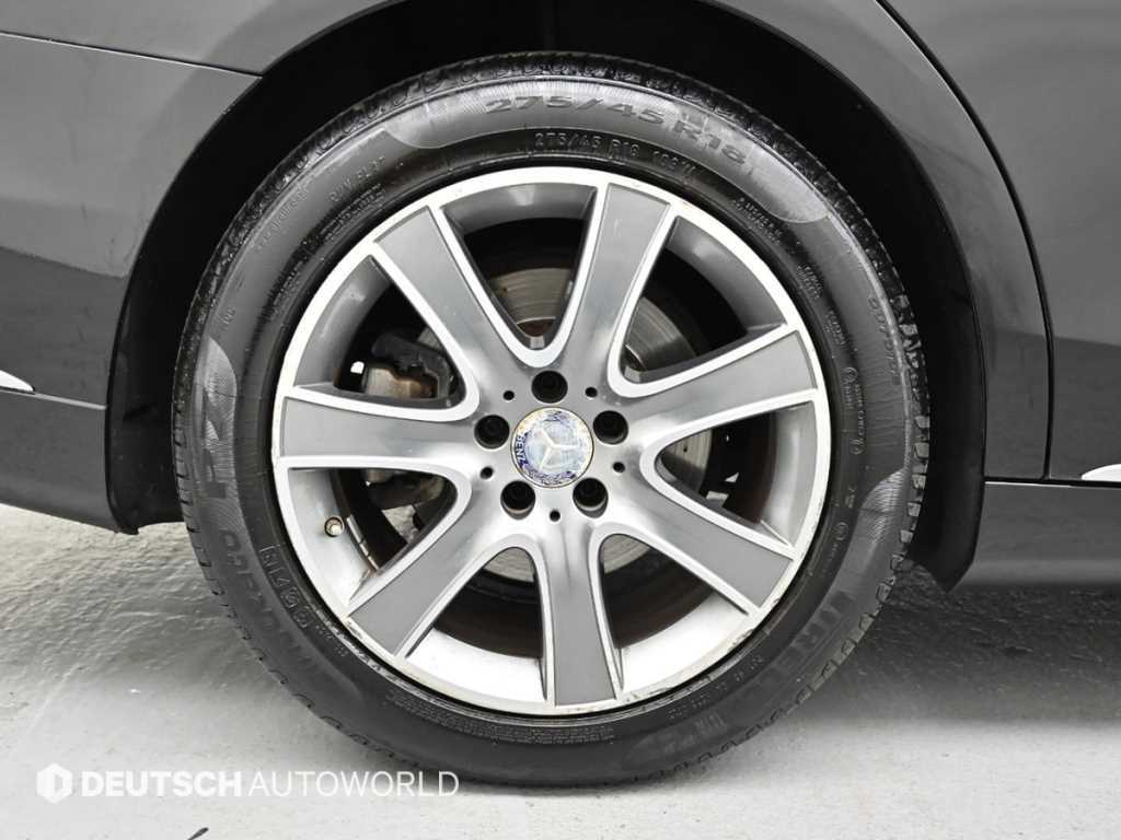 Mercedes-Benz S-Class — photo 05
