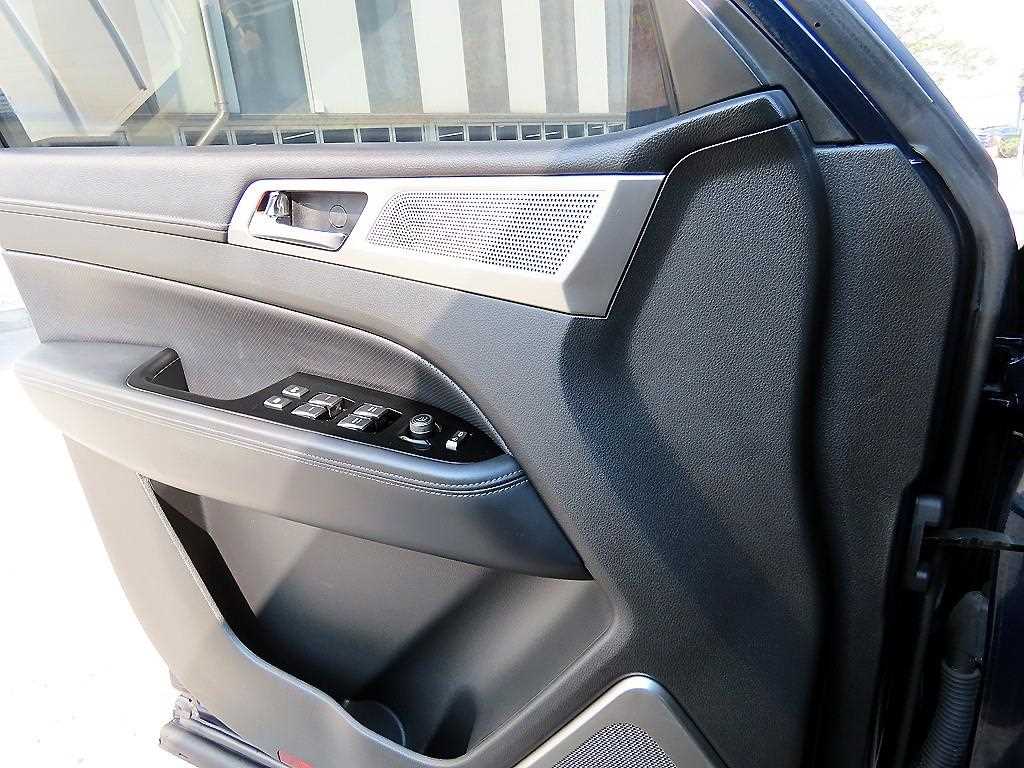 KGM Rexton — photo 11