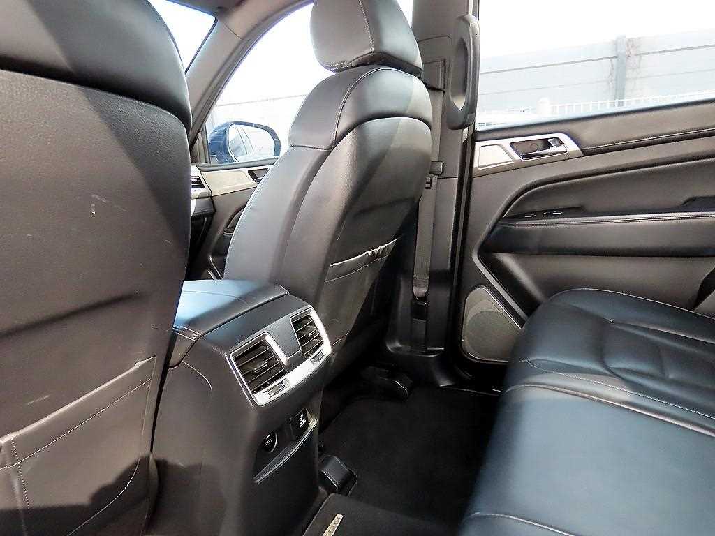 KGM Rexton — photo 16