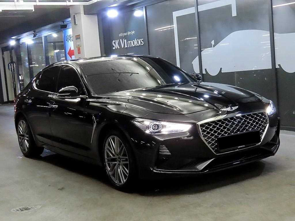 Genesis G70 — photo 01