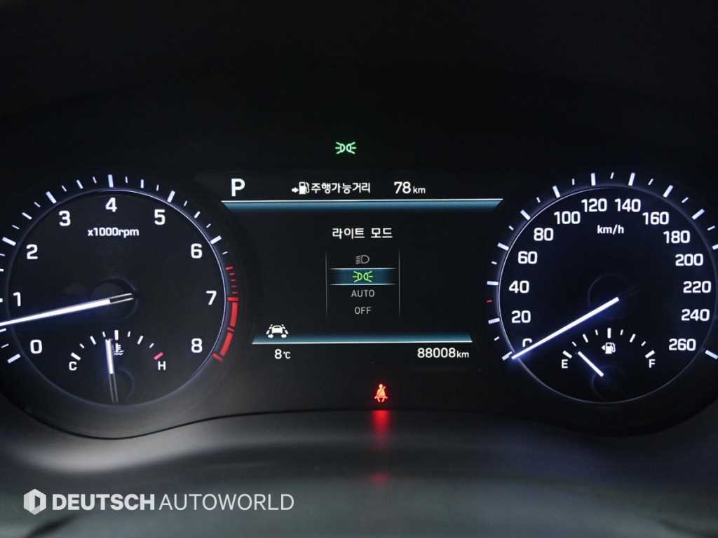 Genesis G80 — photo 08