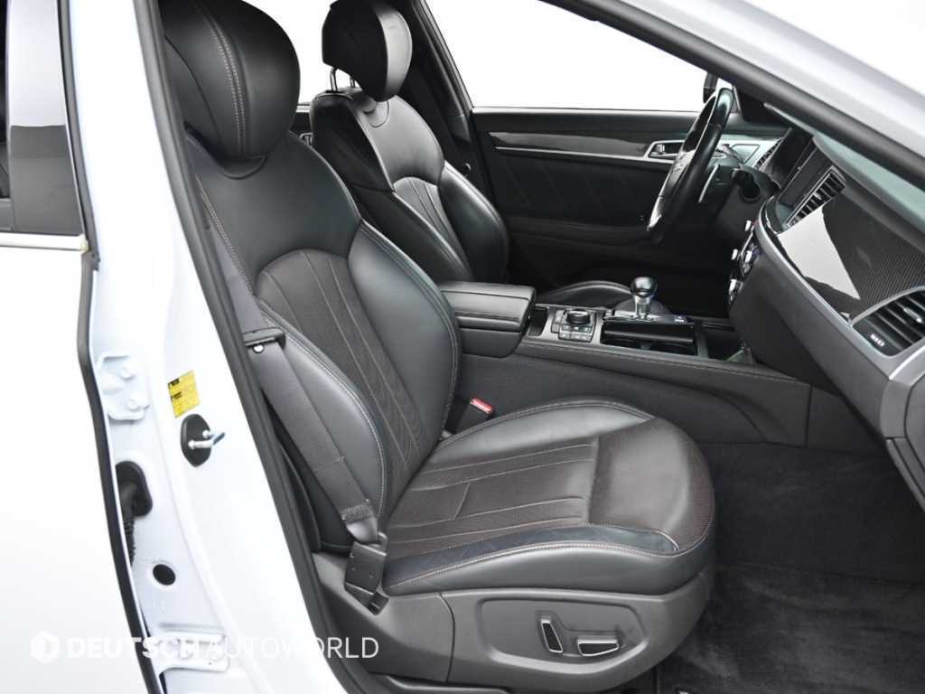 Genesis G80 — photo 10