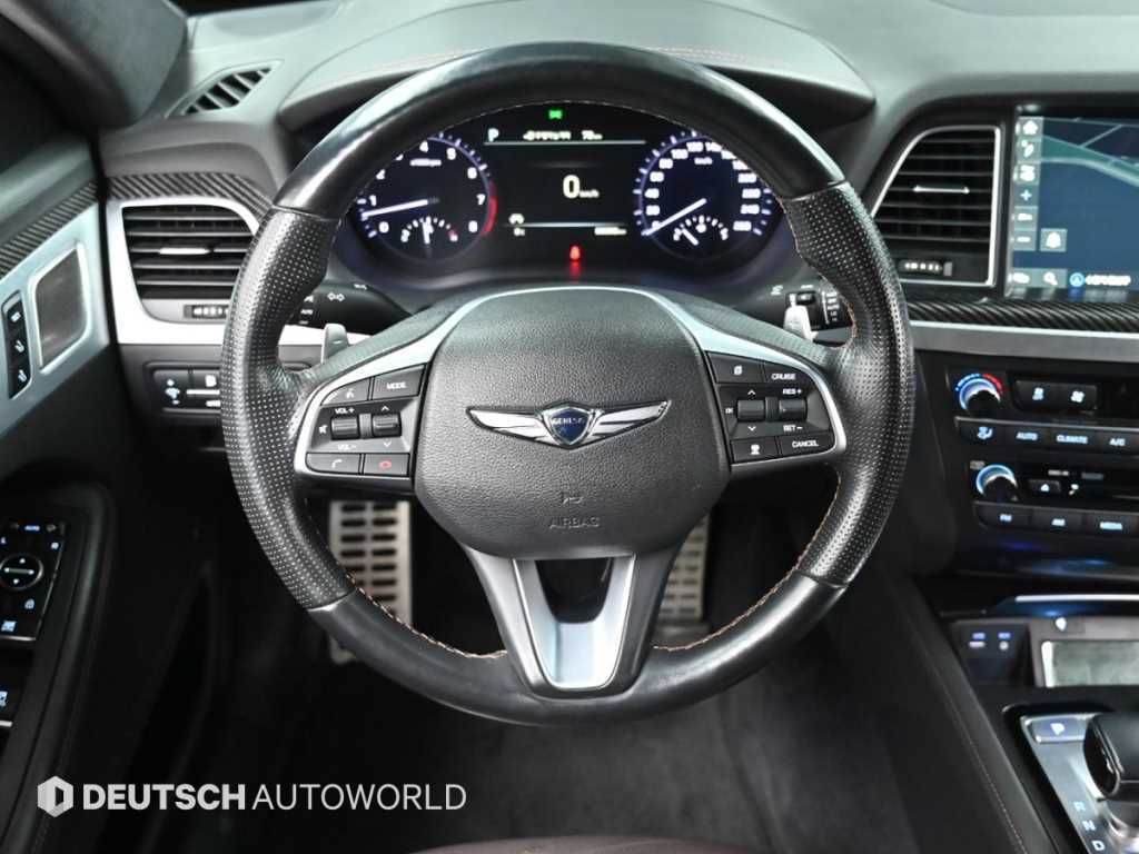 Genesis G80 — photo 13