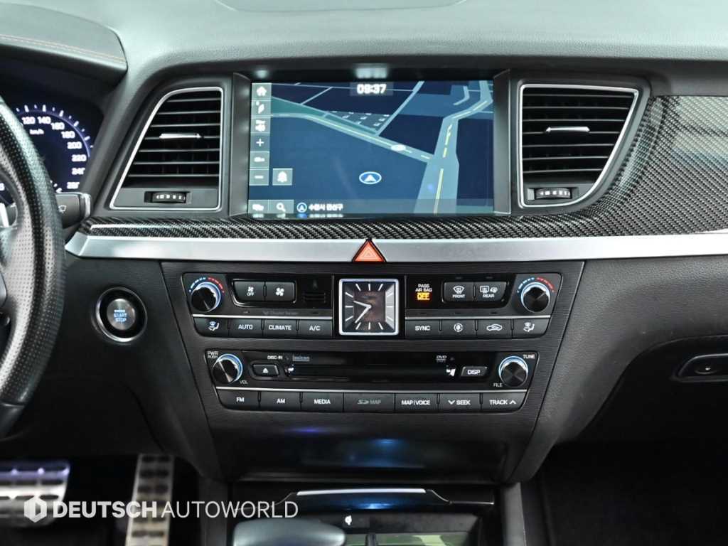 Genesis G80 — photo 14