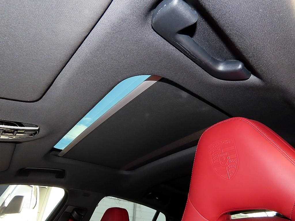 Porsche Panamera — photo 16