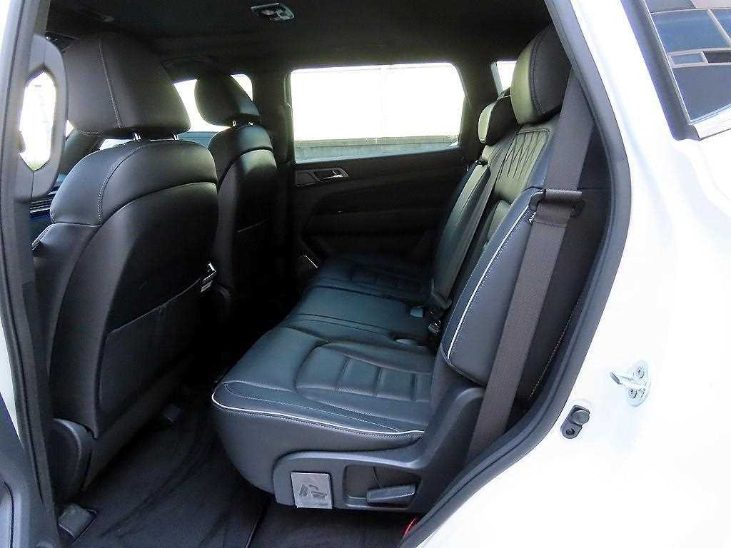 KGM Rexton — photo 06