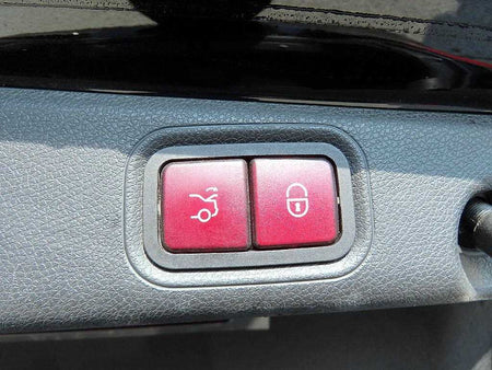 Mercedes-Benz E-Class — photo 15