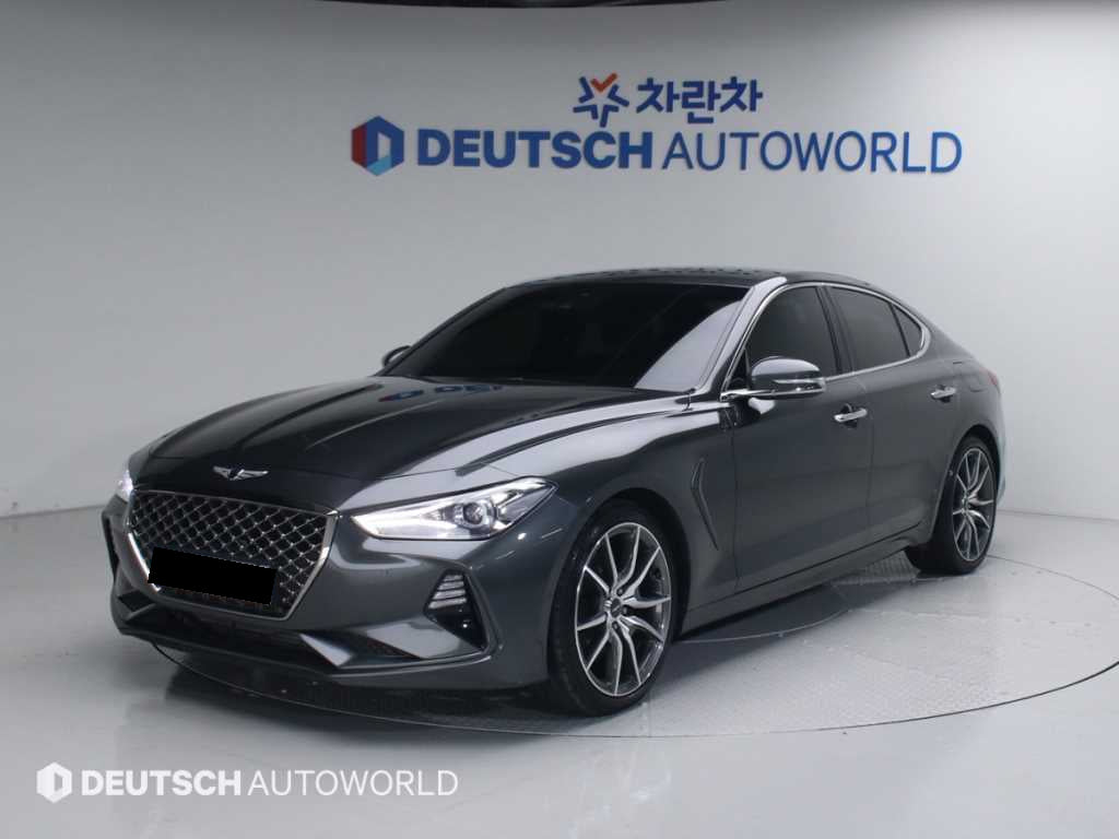 Genesis G70 — photo 01