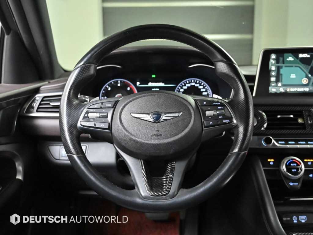 Genesis G70 — photo 13