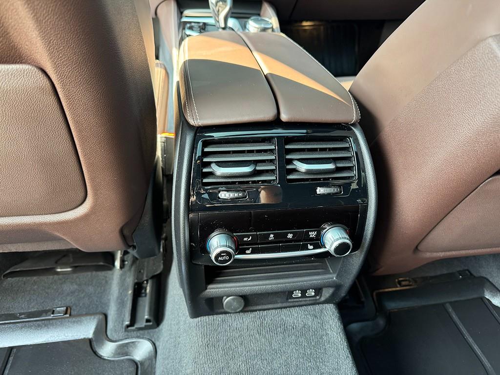 BMW Gran Turismo — photo 14