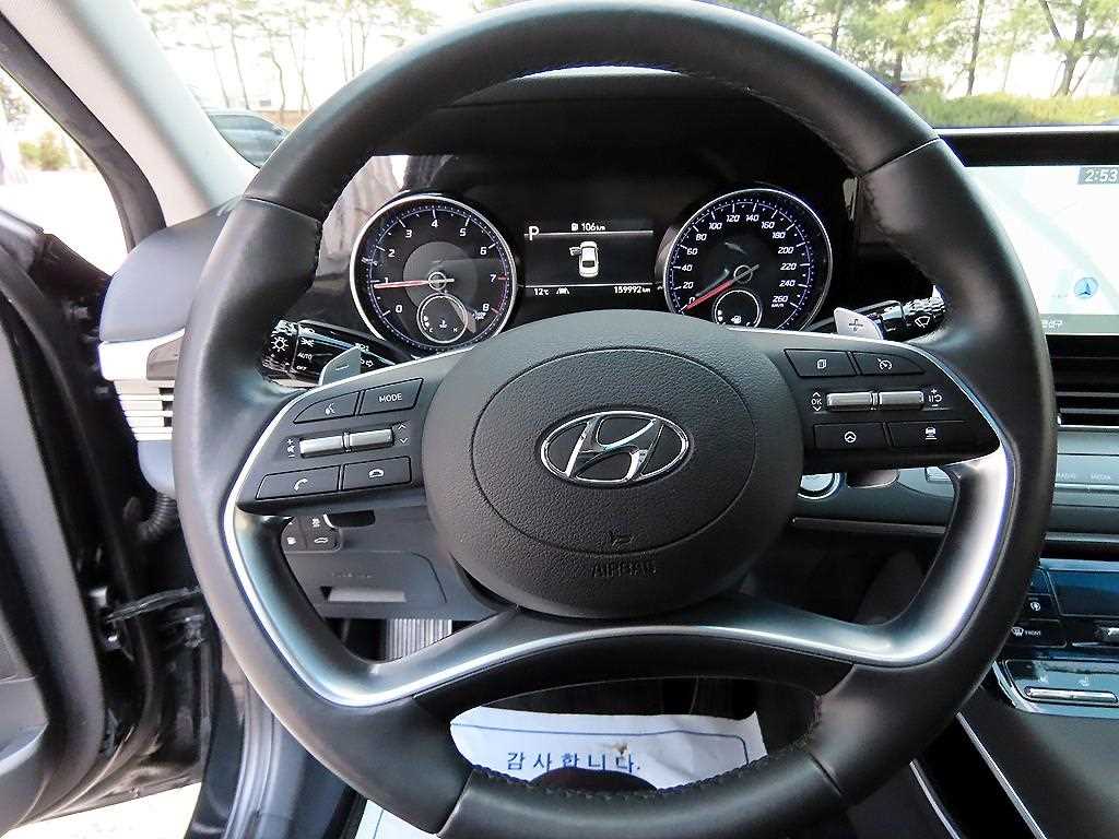 Hyundai Grandeur — photo 08