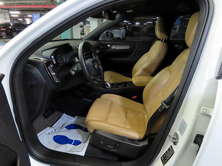 Volvo XC40 — photo 06