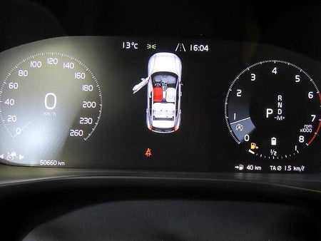 Volvo XC40 — photo 09