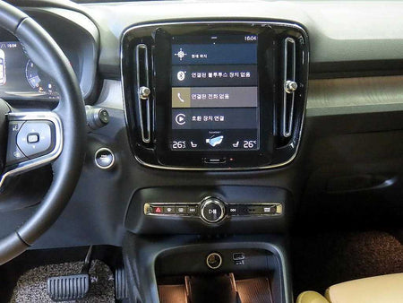 Volvo XC40 — photo 11