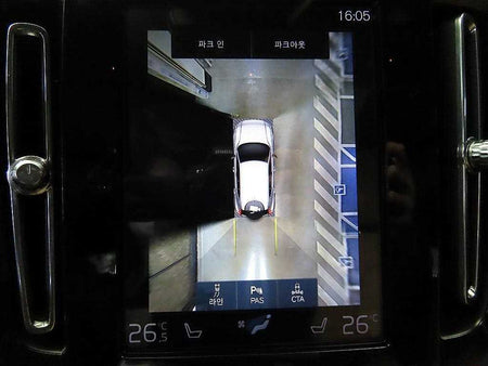 Volvo XC40 — photo 13