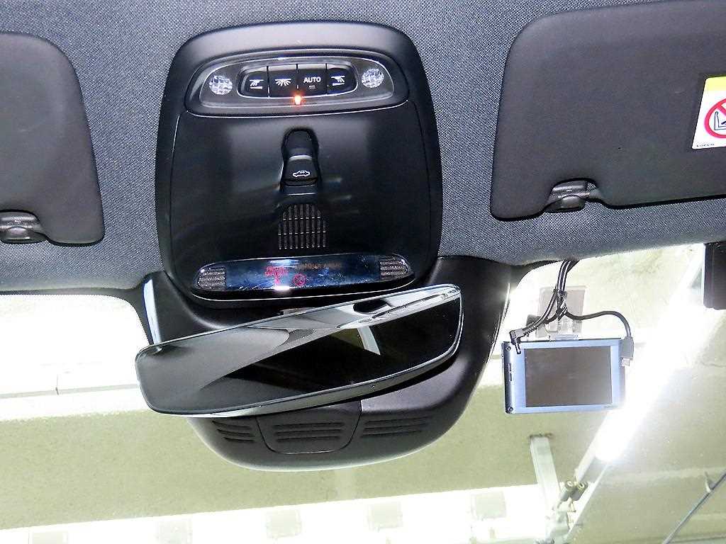 Volvo XC40 — photo 14