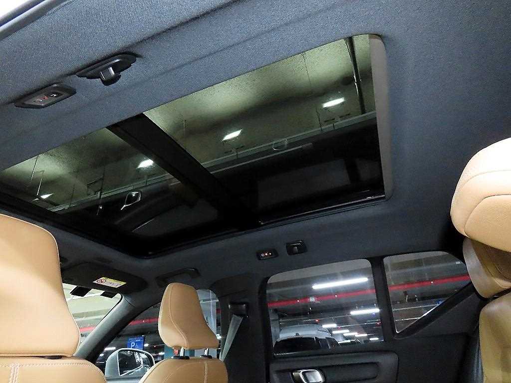Volvo XC40 — photo 15