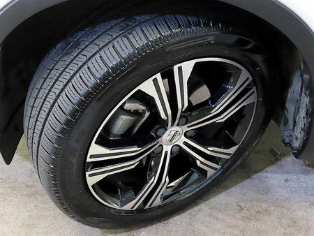 Volvo XC40 — photo 20