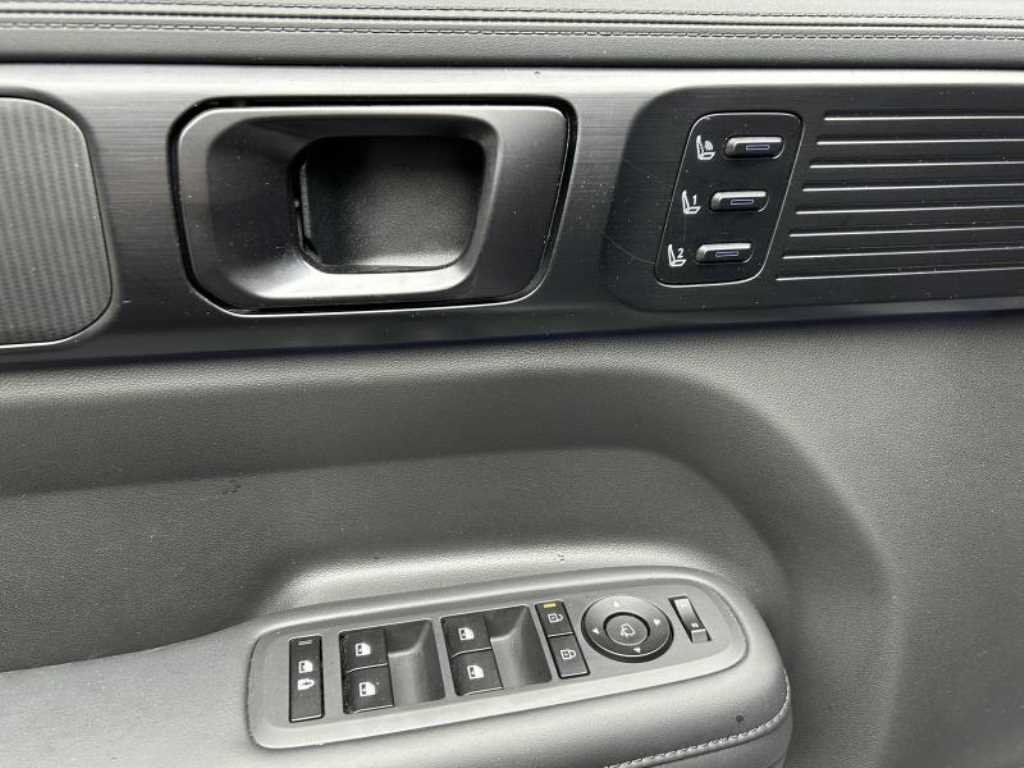 Hyundai Santafe — photo 16