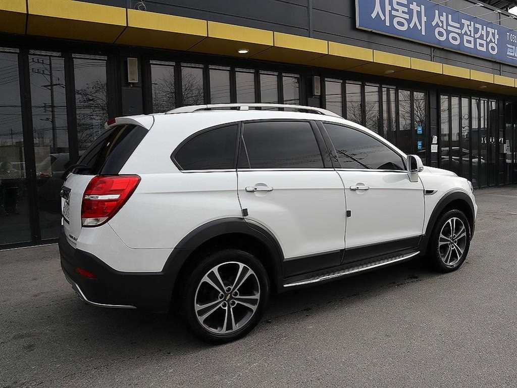 CHEVROLET Captiva — photo 03