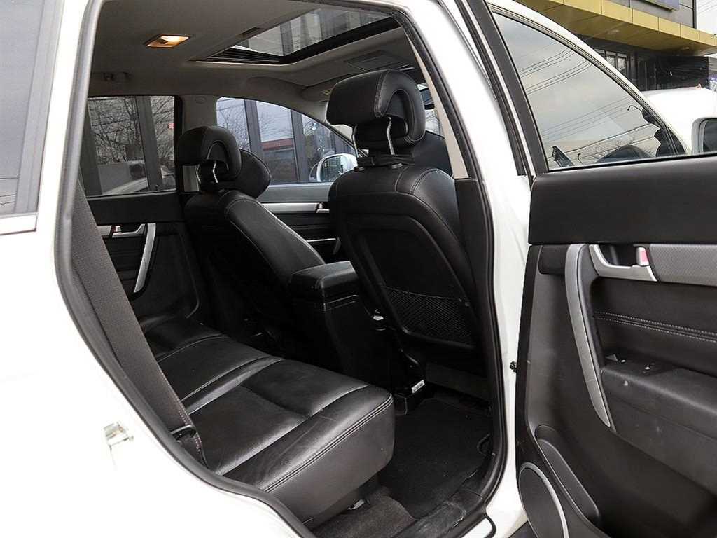 CHEVROLET Captiva — photo 14