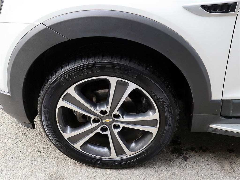 CHEVROLET Captiva — photo 17