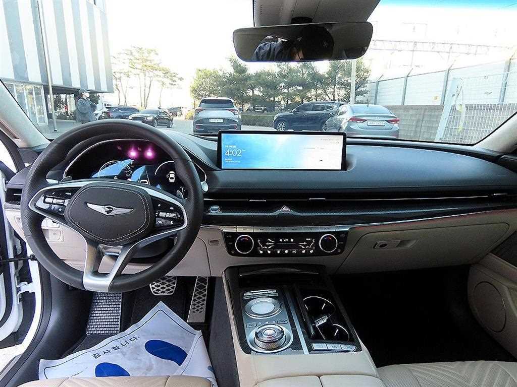 Genesis G80 — photo 07