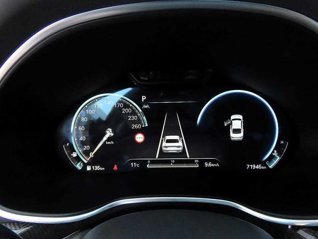 Genesis G80 — photo 09