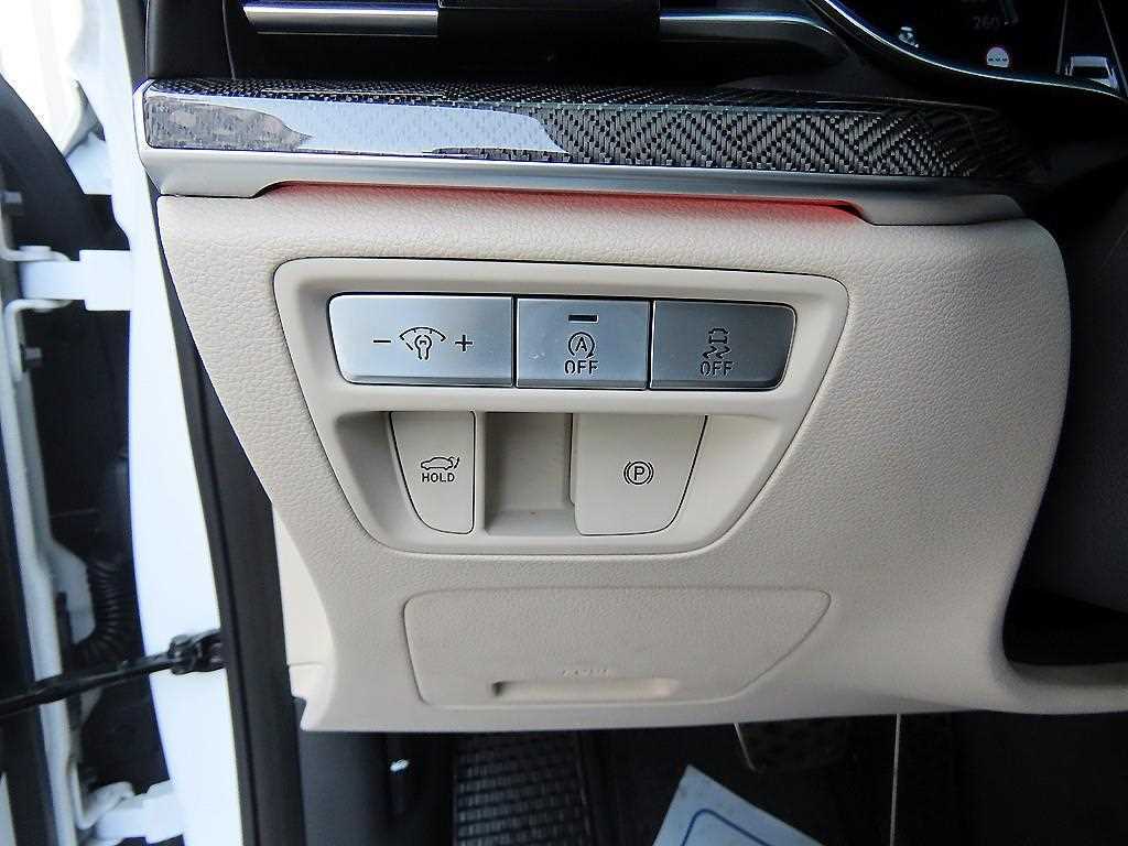 Genesis G80 — photo 13