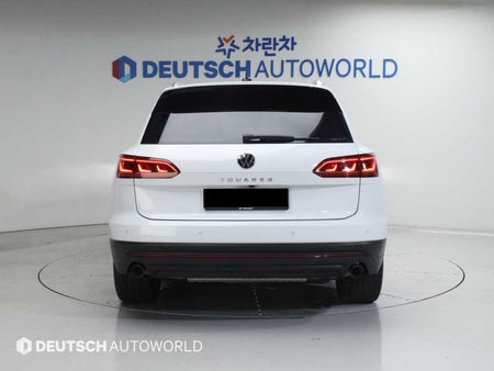 Volkswagen Touareg — photo 04