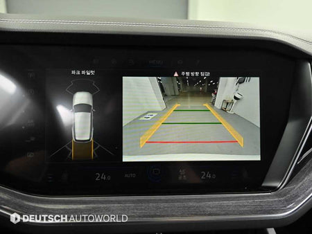 Volkswagen Touareg — photo 15