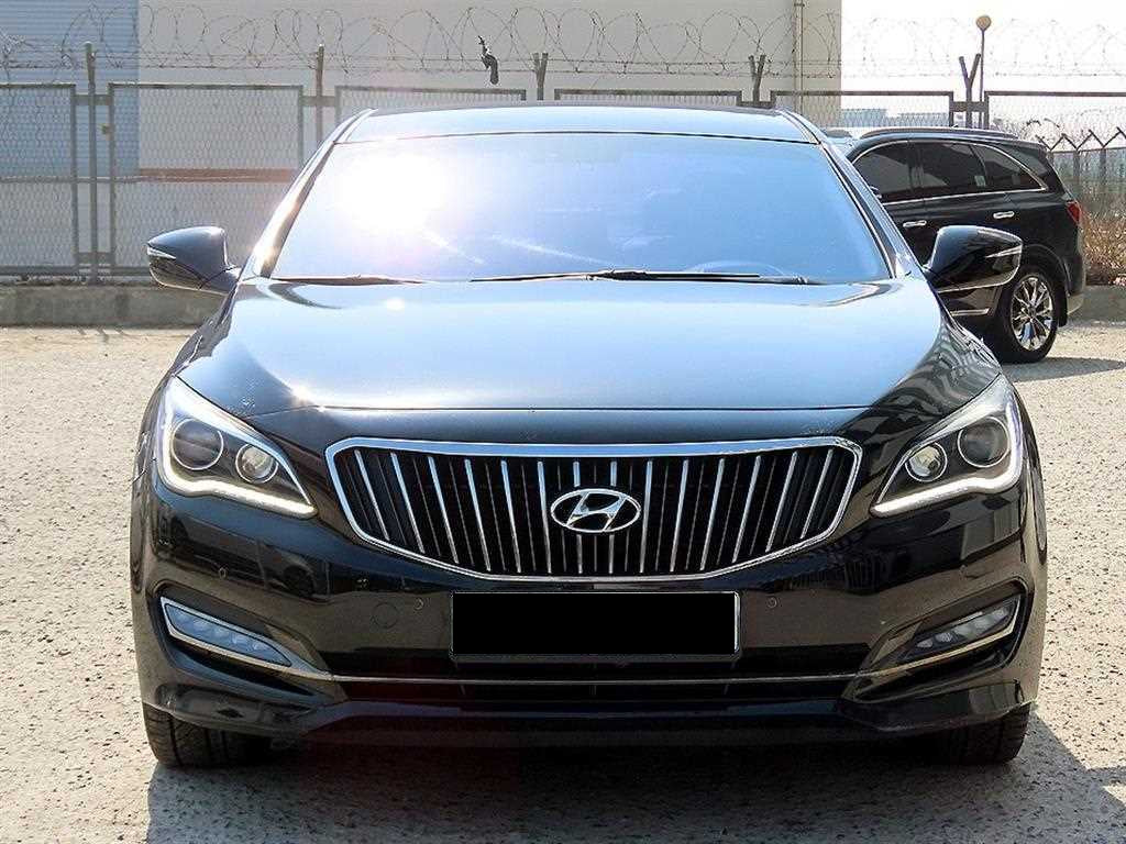 Hyundai Aslan — photo 01
