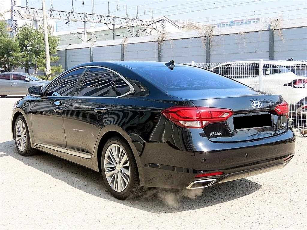 Hyundai Aslan — photo 03