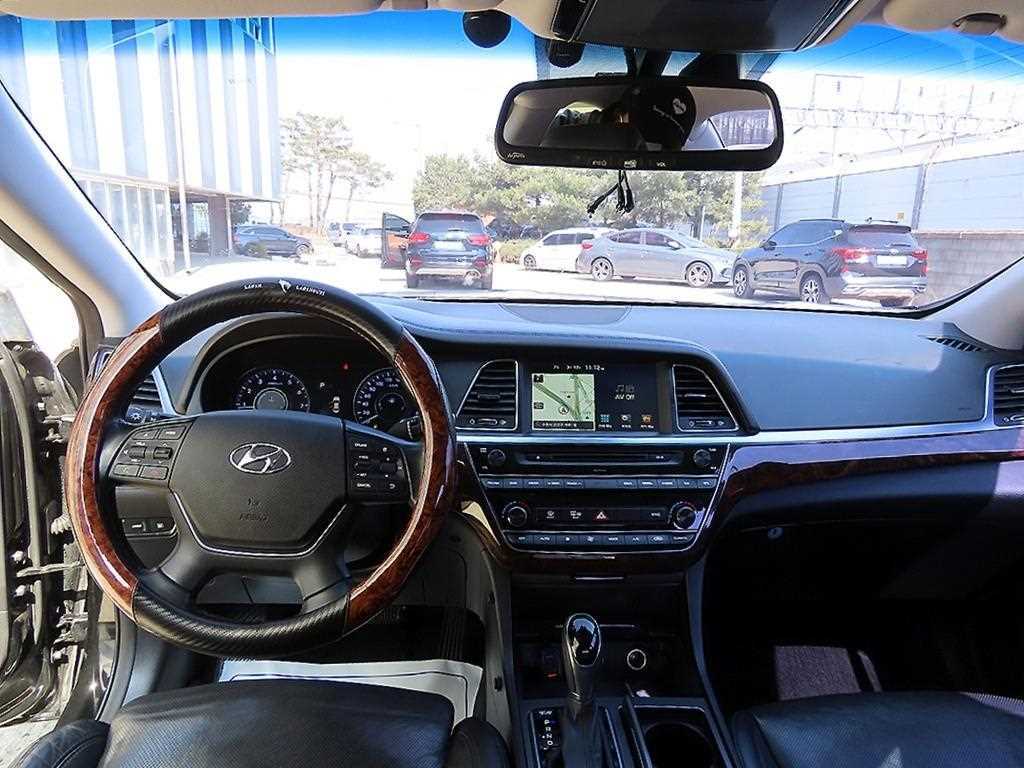 Hyundai Aslan — photo 07