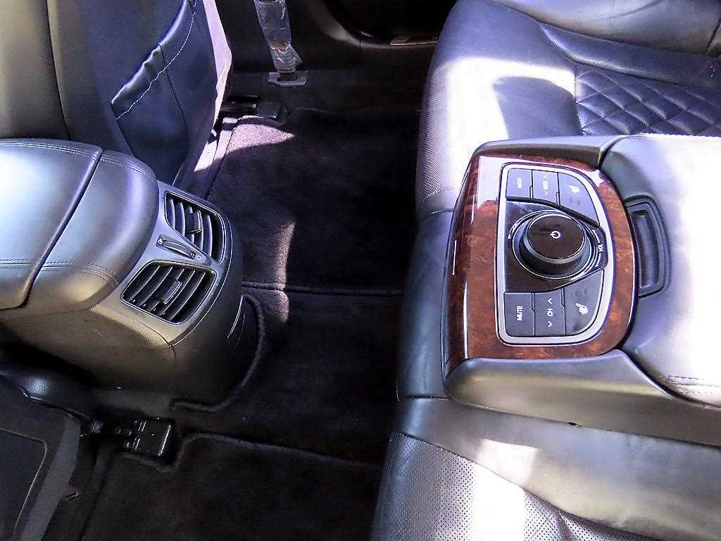 Hyundai Aslan — photo 17