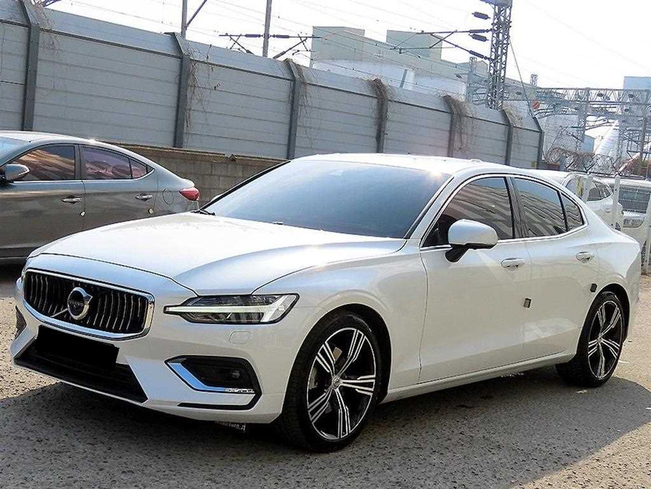 Volvo S60 — photo 02