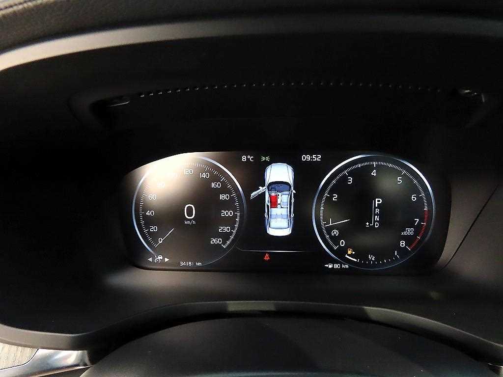Volvo S60 — photo 09