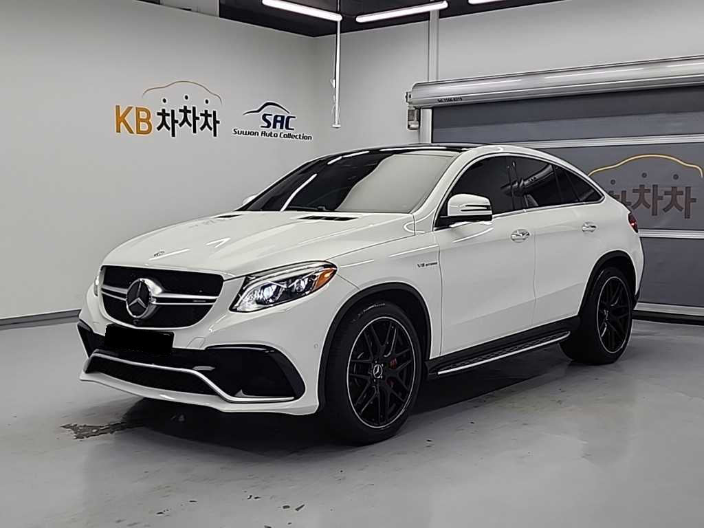 Mercedes-Benz GLE-Class — photo 01