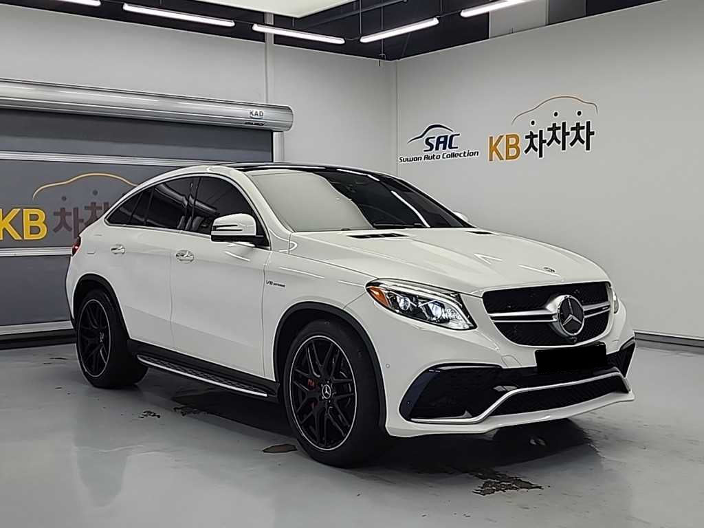 Mercedes-Benz GLE-Class — photo 04
