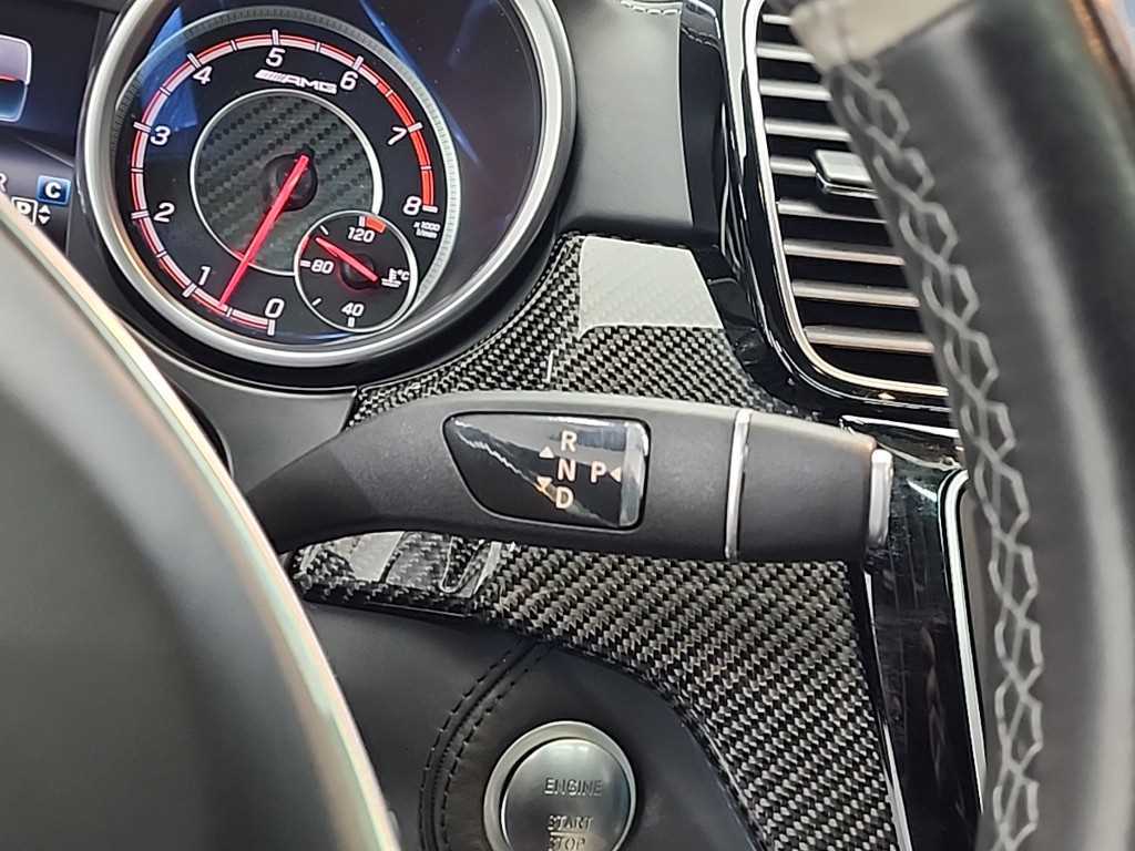 Mercedes-Benz GLE-Class — photo 08