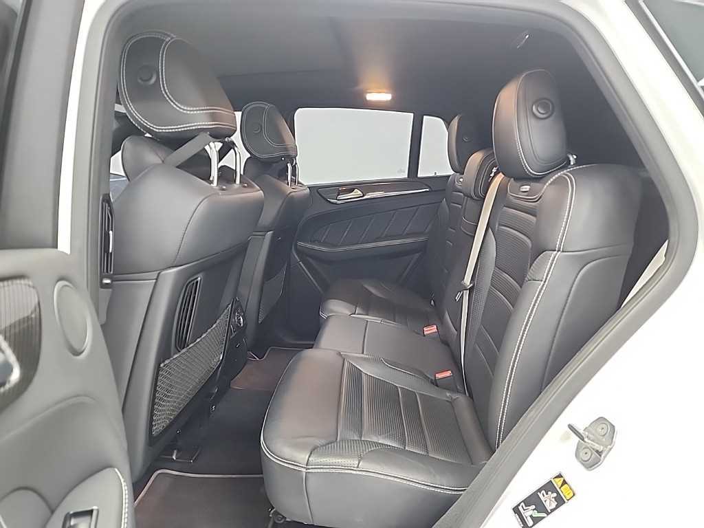 Mercedes-Benz GLE-Class — photo 12